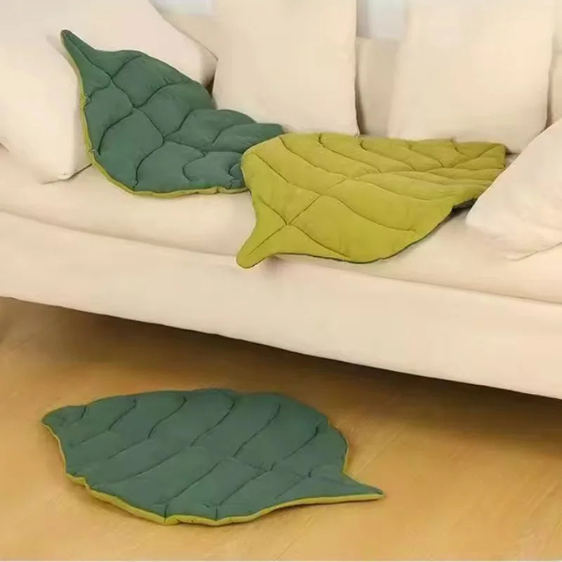Bed Mats Soft Cotton Leaf Shaped
